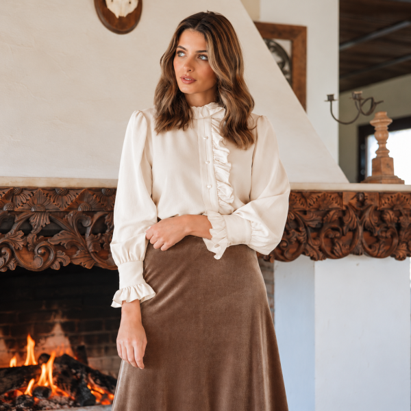 Blusa Marfil con Volantes Icíar & Candela 126-224